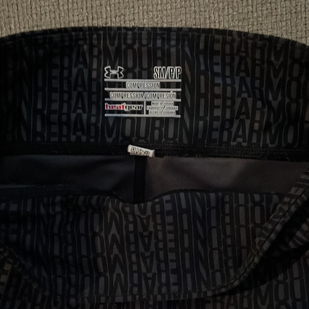 Under Armour Compression Legging Capris - image 4